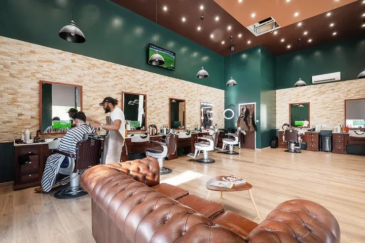 Intérieur du salon 235th Barber Street Ivry